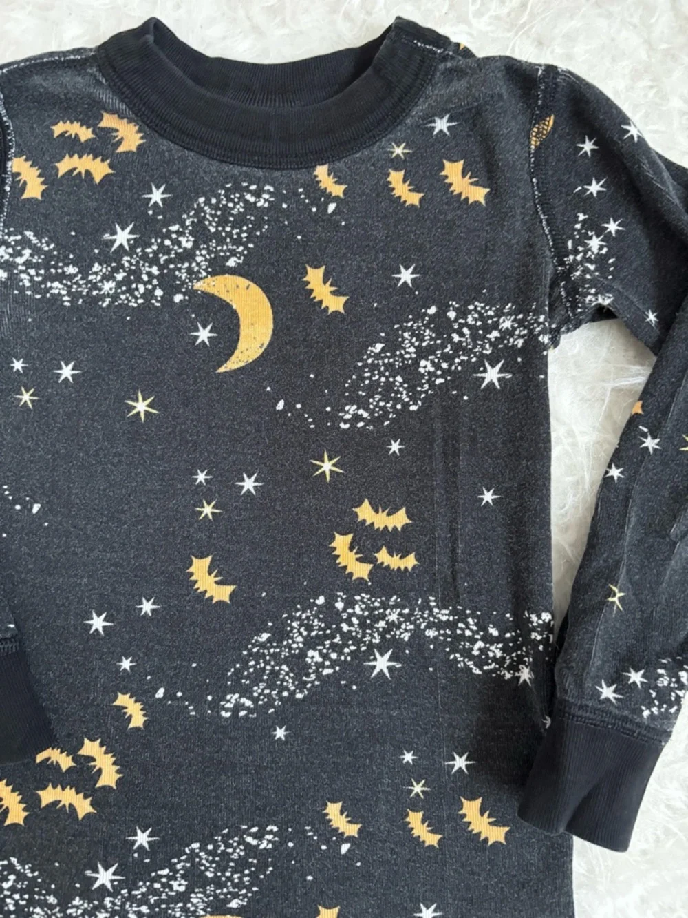 Hanna Andersson Gender Neutral Black and Gold Moon & Bat Pajama Set